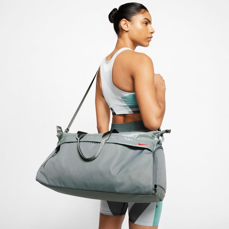 Looking for the Best Nike Bag. 15 Must-Have Features to Look For