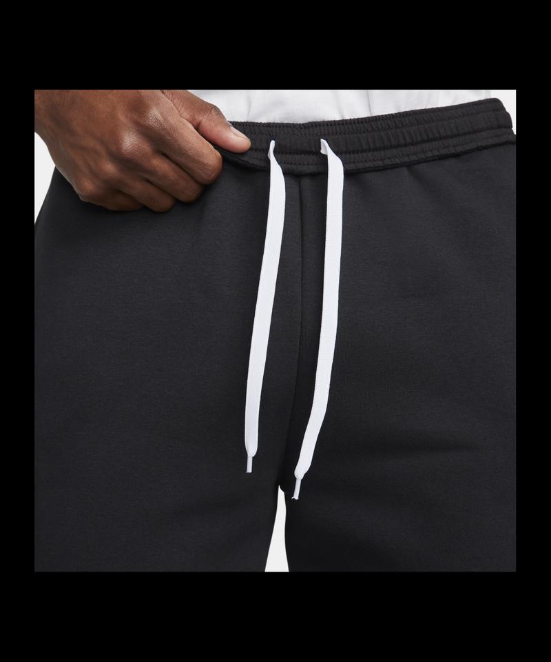 Looking for The Best Nike Fleece Pants: Consider These Key Features