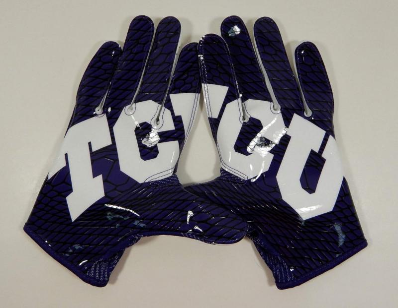 Looking For The Best Nike Gloves. Discover Our Top 15 Picks Here