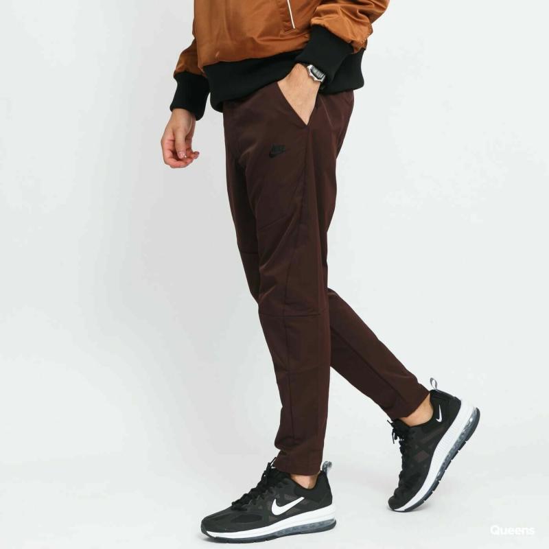 Looking for the Best Nike Tech Pants. Here are 15 Essentials to Know Before You Buy