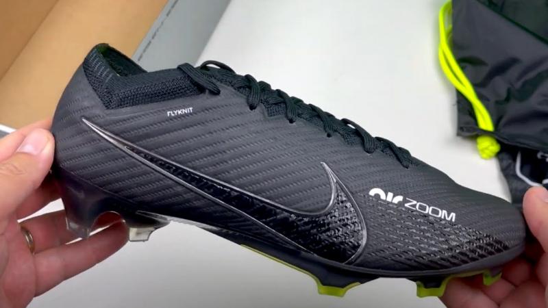 Looking for the Best Nike Vapor Shoes: 15 Key Features of the Carbon Line