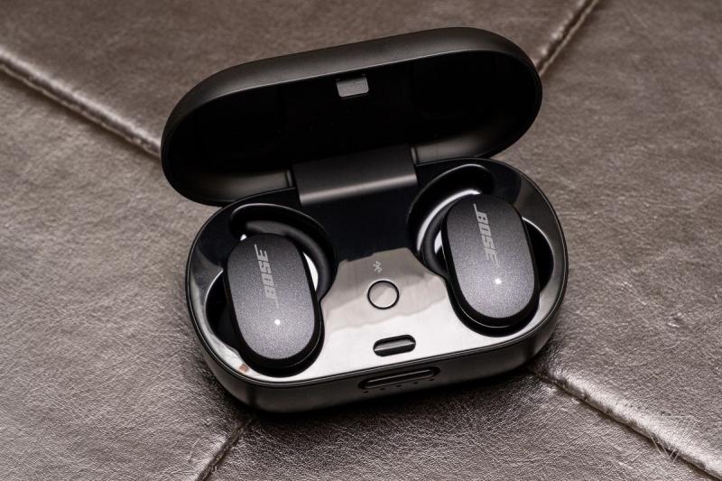 Looking for The Best Noise Cancelling Headphones in 2023. Discover Our Top Picks Here