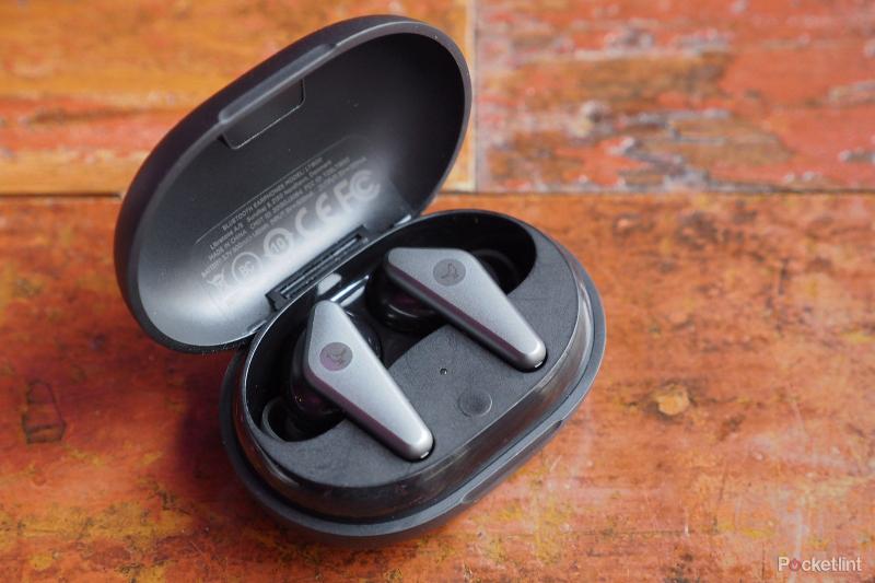 Looking for The Best Noise Cancelling Headphones in 2023. Discover Our Top Picks Here