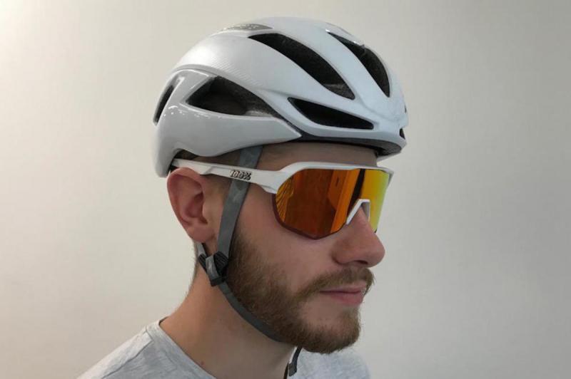 Looking for the Best Oakley Helmet and Goggles Combo. Here