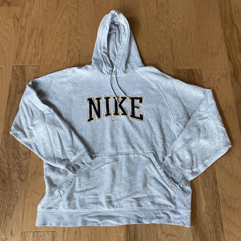 Looking for the Best Pullover: Nike