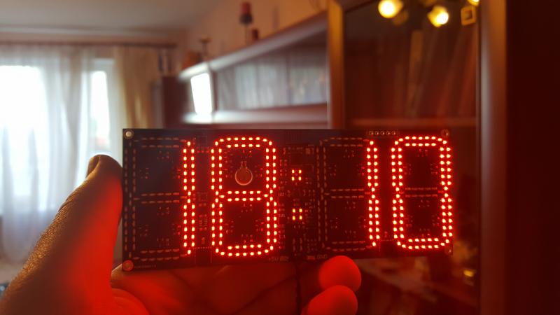 Looking for the Best Red LED Clock: 15 Features to Make Your Mornings Easier
