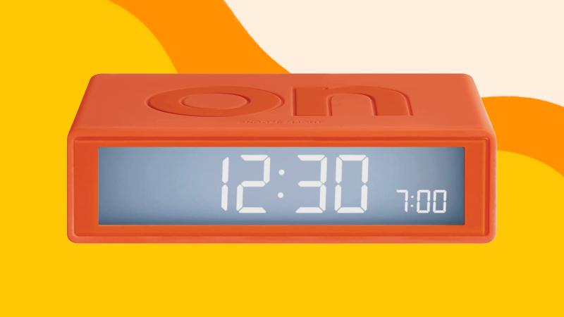 Looking for the Best Red LED Clock: 15 Features to Make Your Mornings Easier