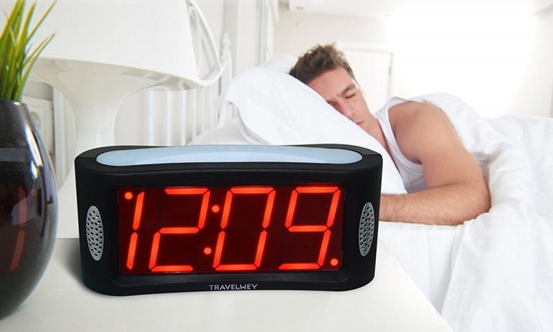 Looking for the Best Red LED Clock: 15 Features to Make Your Mornings Easier