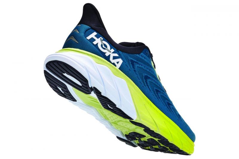 Looking for the Best Running Shoe in 2022: Why Hoka Arahi 5 Blue is a Top Choice