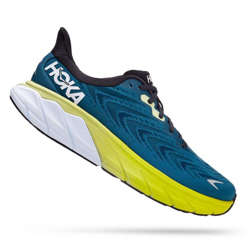 Looking for the Best Running Shoe in 2022: Why Hoka Arahi 5 Blue is a Top Choice