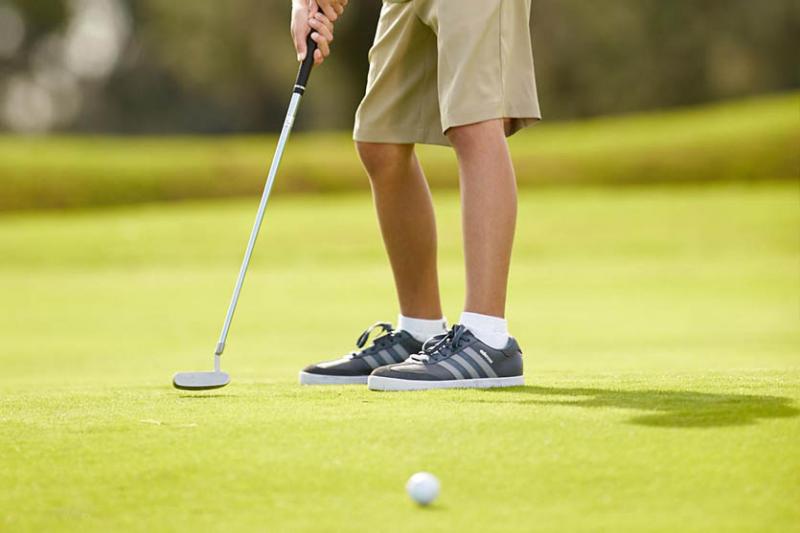 Looking For The Best Spiked Golf Shoes This Year. Discover The FootJoy Sport LT