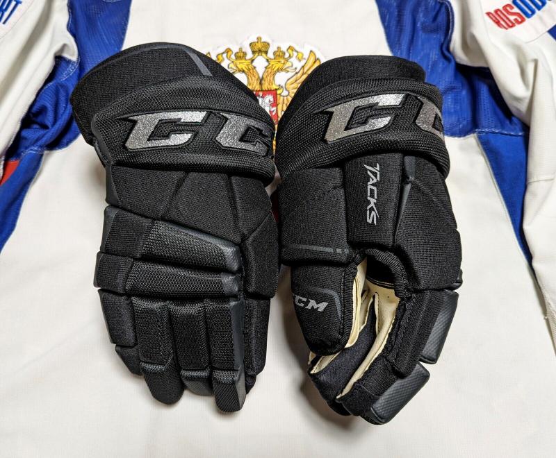Looking for the Best Street Hockey Gloves for Kids. Grab These Top Youth Picks