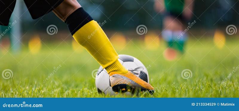 Looking for the Best Turf Soccer Shoes: Discover How to Find the Perfect Pair for Your Game
