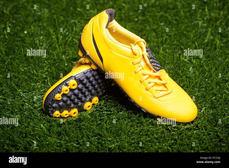 Looking for the Best Turf Soccer Shoes: Discover How to Find the Perfect Pair for Your Game