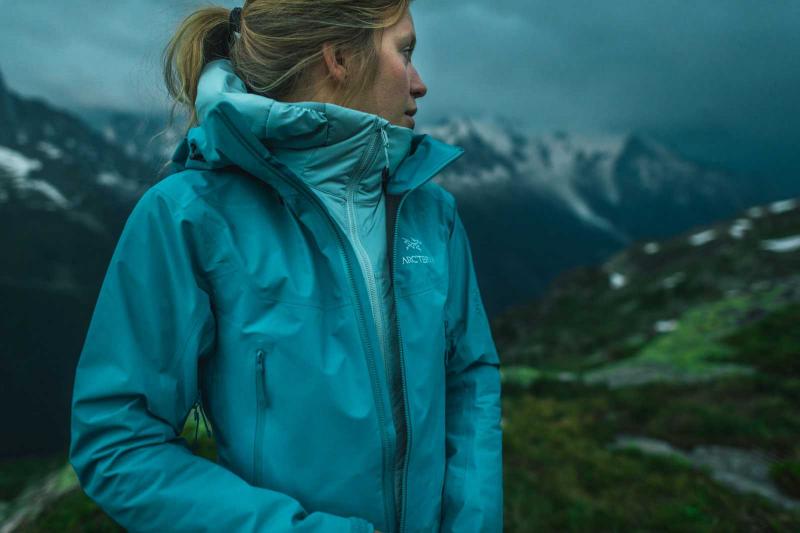 Looking for the Best Under Armour Jacket for Women this Season. Learn About the Top: Captivating Options