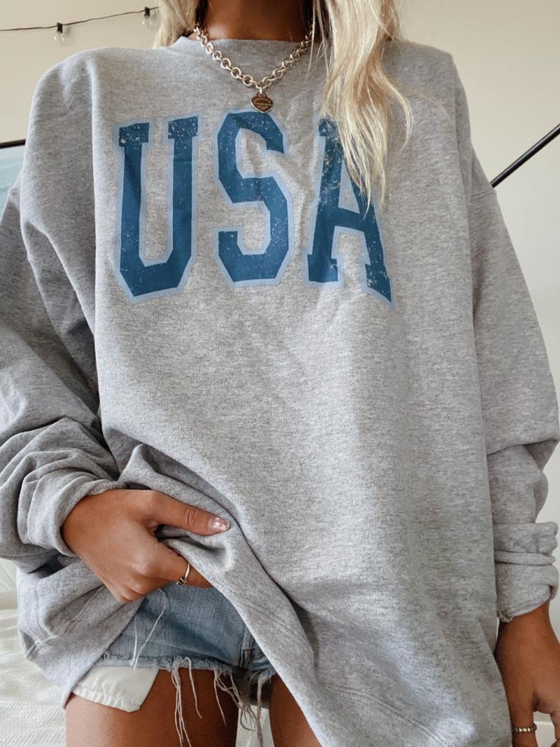 Looking for the Best USA Crewneck Sweatshirt. Try These 15 Styles