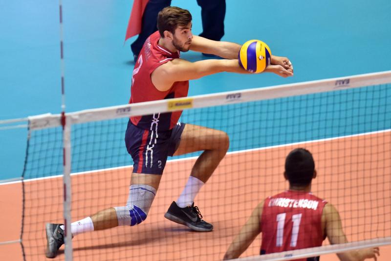 Looking for the Best Volleyball Shirts in 2023: 15 Player-Recommended Tops for Practice and Games