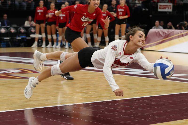 Looking for the Best Volleyball Shirts in 2023: 15 Player-Recommended Tops for Practice and Games