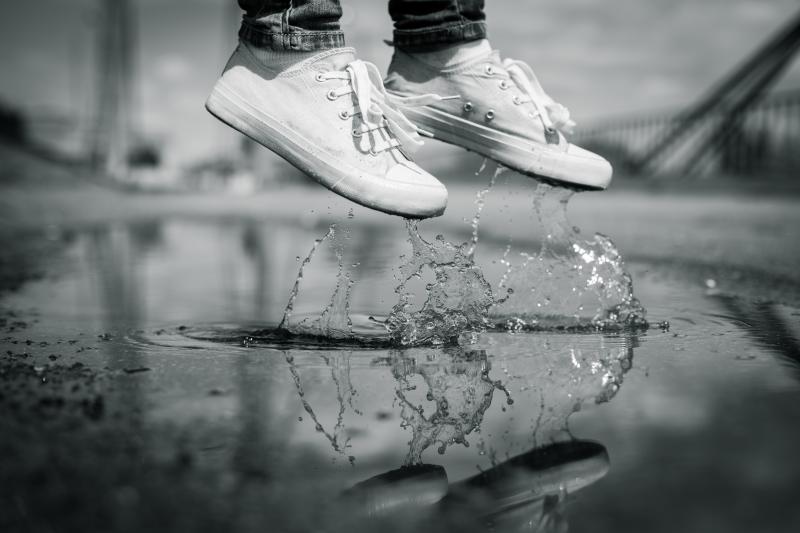Looking for The Best Waterproof Work Sneakers This Year. Find Out Here