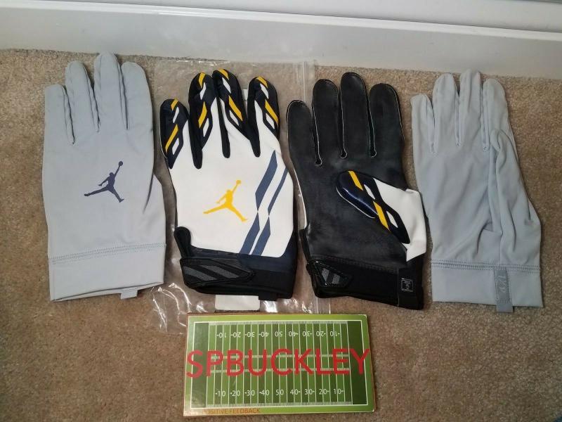 Looking for the Best White Nike Football Gloves. Check Out these 15 Amazing Options