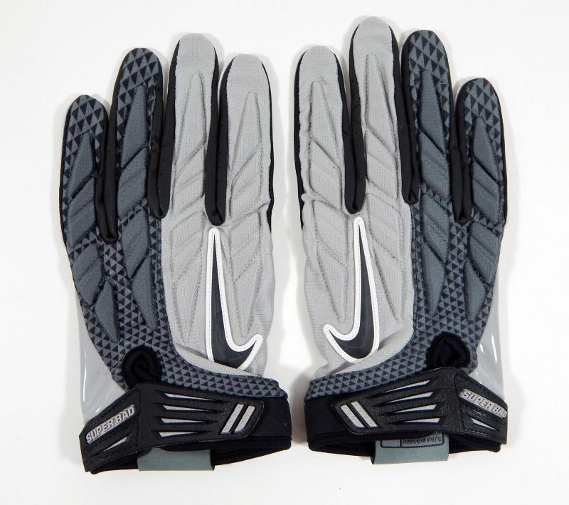 Looking for the Best White Nike Football Gloves. Check Out these 15 Amazing Options