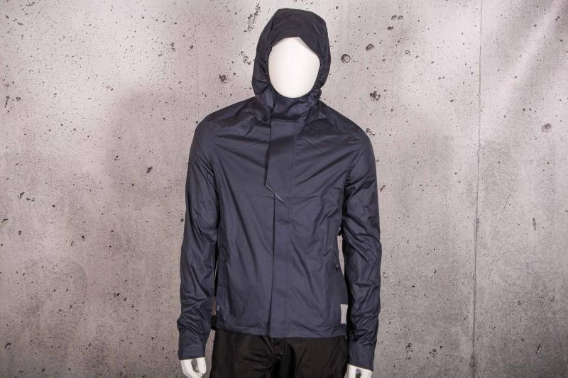 Looking For The Best White Rain Jacket This Year. Discover Our Top Picks