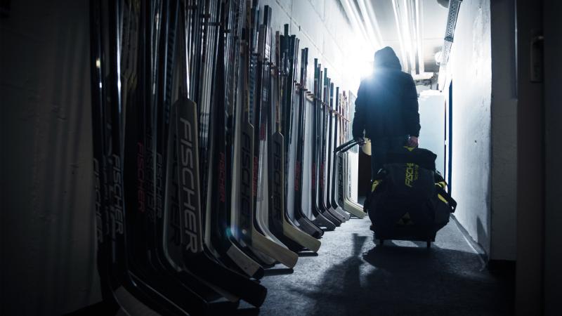 Looking for the Ideal Hockey Bag This Year. 15 Key Things to Consider