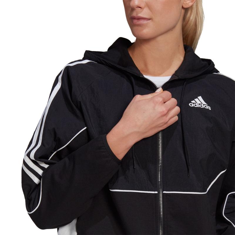 Looking for the Perfect Athletic Jacket for Women. Here