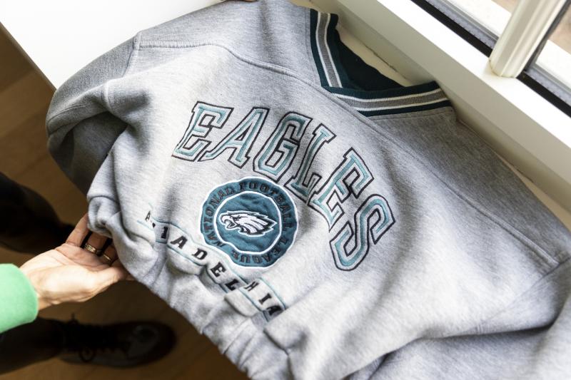 Looking for the Perfect BC Lacrosse Sweatshirt: How to Find Official BC Eagles Apparel That Will Inspire Team Spirit
