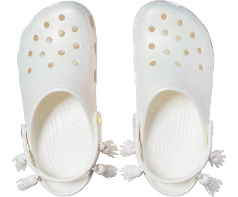 Looking for The Perfect Clog: 15 Reasons Crocs Bistro Are Your Best Bet