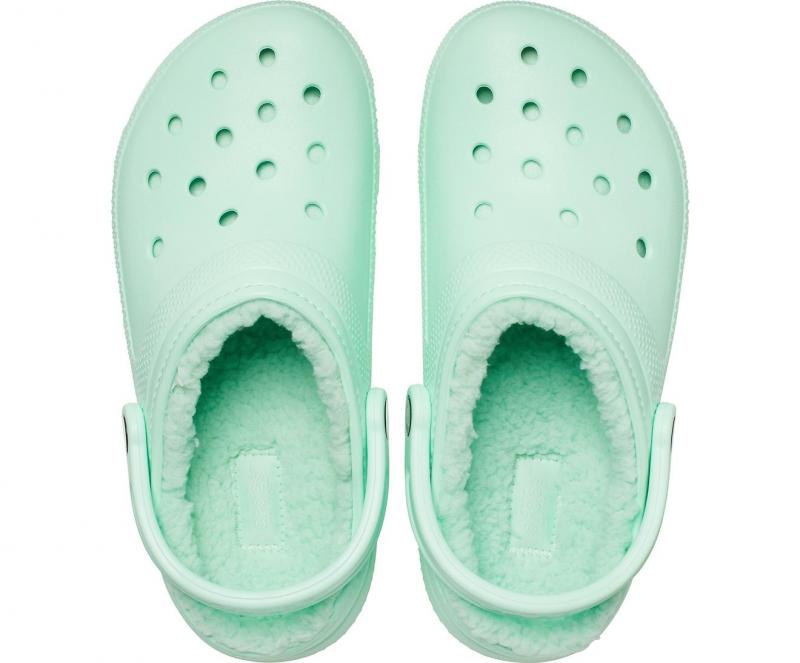 Looking for The Perfect Clog: 15 Reasons Crocs Bistro Are Your Best Bet