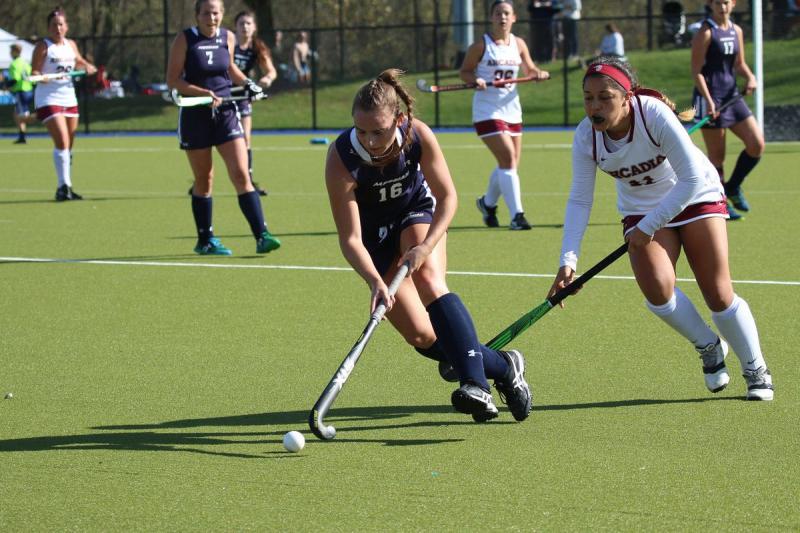 Looking for The Perfect Field Hockey Gear This Season: Discover The 15 Must-Have Pieces