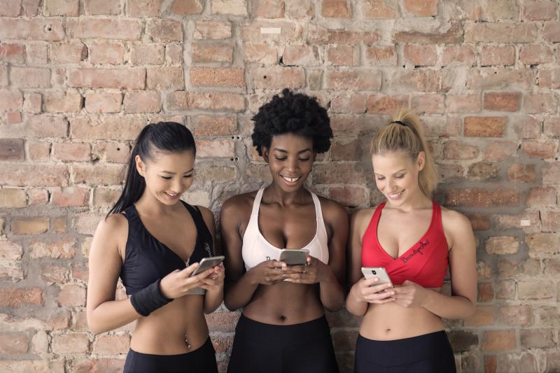 Looking for The Perfect Green Sports Bra. Try These Styles Today