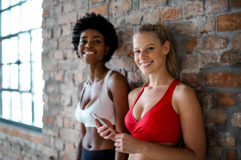 Looking for The Perfect Green Sports Bra. Try These Styles Today