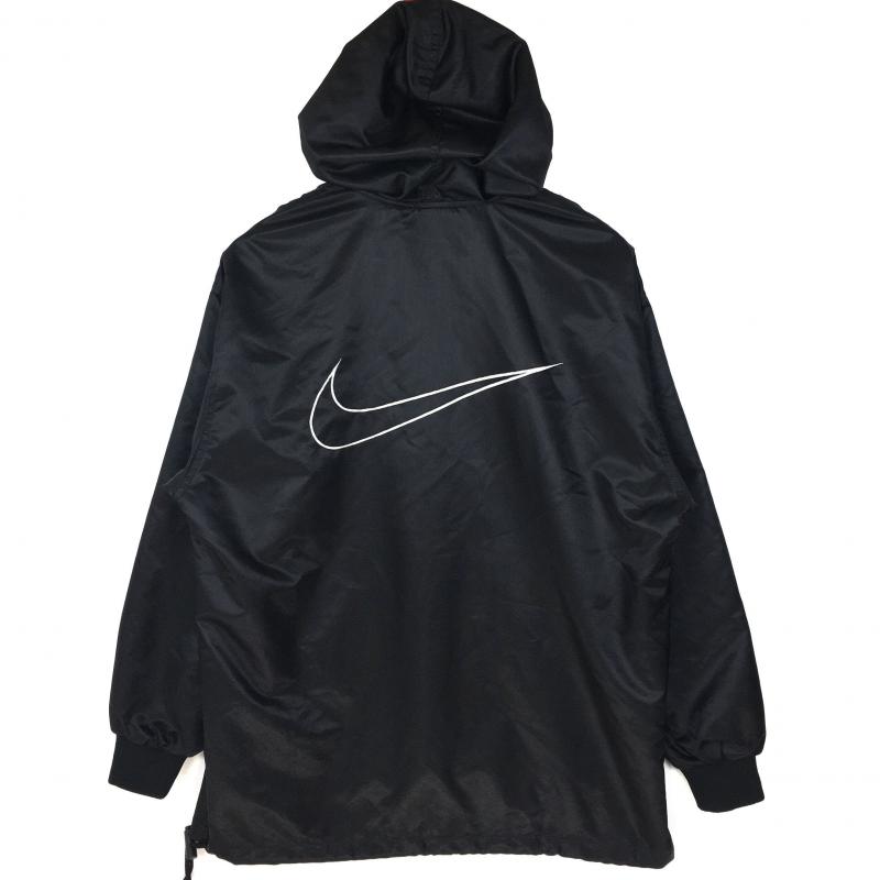 Looking for The Perfect Hooded Windbreaker in 2023