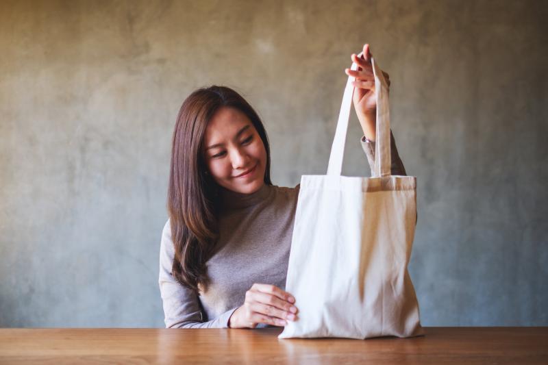 Looking for the Perfect Leather Tote Bag in 2023. Know the 15 Reasons Why Rawlings Totes Are Worth the Investment This Year