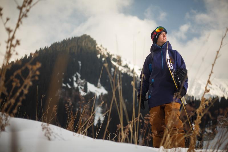 Looking for The Perfect Lightweight Winter Coat. Choose From These 15 Stylish & Warm Options