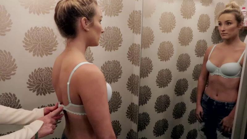 Looking for the Perfect Low Impact Sports Bra. 15 Must-Have Features in a Comfy, Low-Cut Bra: The Only Guide You Need