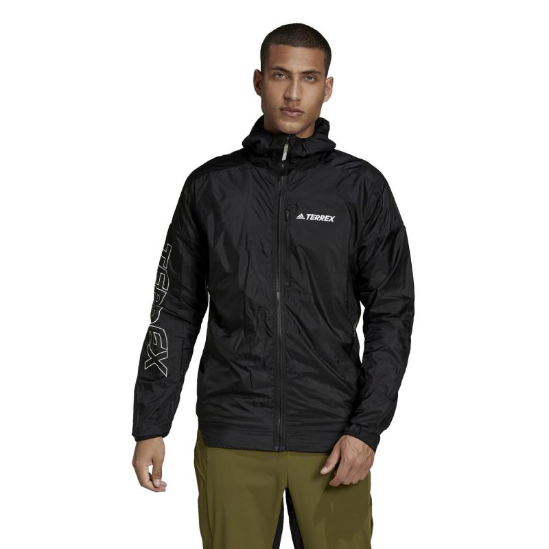Looking for the Perfect Mens Jacket This Fall. Try an Insulated Windbreaker