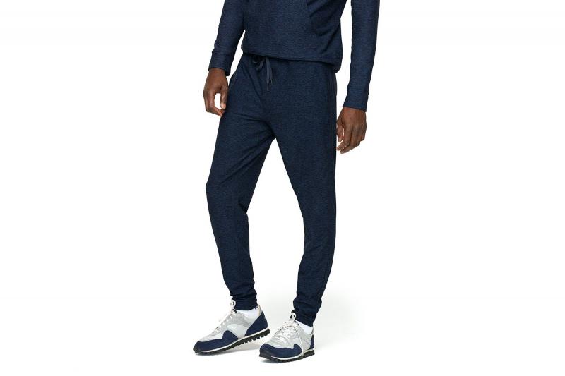Looking for The Perfect Navy Joggers: 15 Ways Navy Joggers Elevate Any Outfit