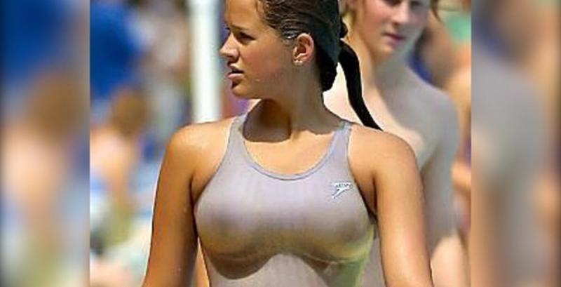 Looking for the Perfect Nike Gym Jacket for Women. Find Your Match with These 15 Key Features