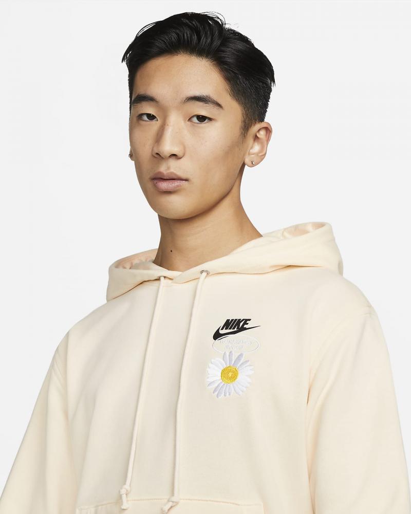 Looking for the Perfect Nike Hoody This Year. Find the Top Options Here