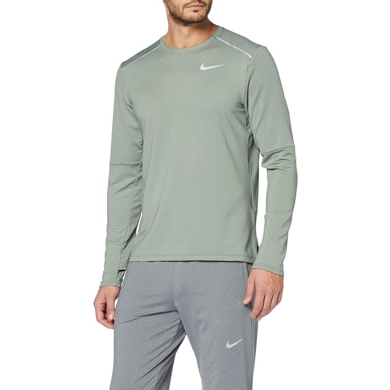 Looking for the Perfect Nike Long Sleeve Running Top. Find Out in This Article