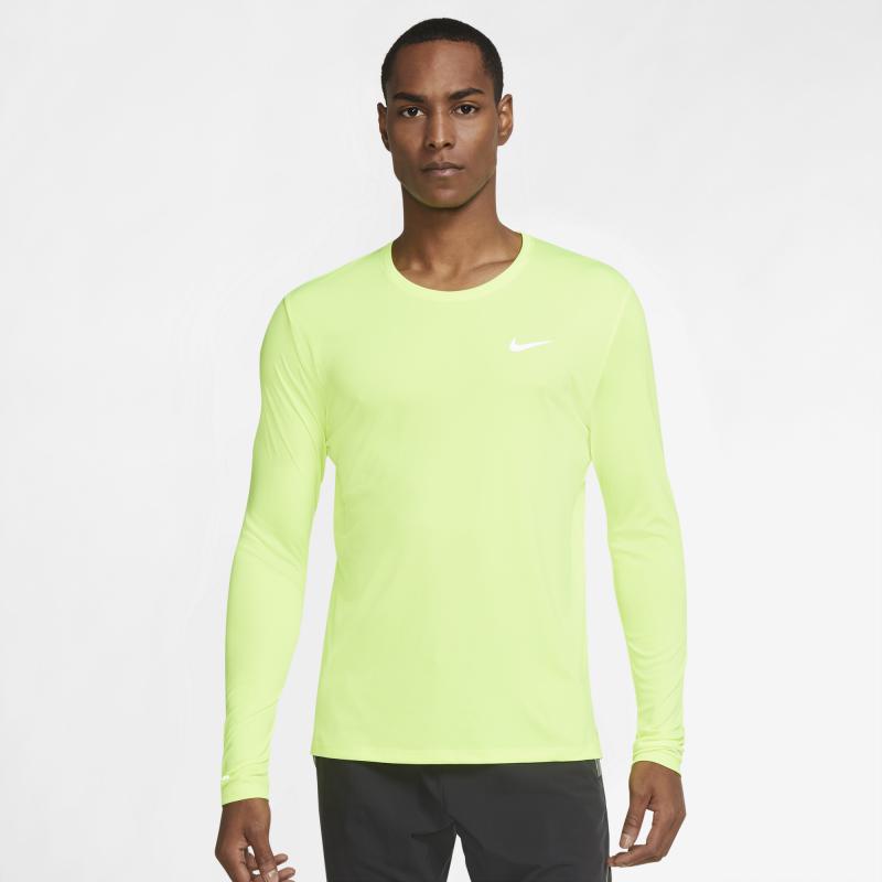 Looking for the Perfect Nike Long Sleeve Running Top. Find Out in This Article