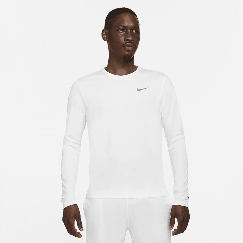 Looking for the Perfect Nike Long Sleeve Running Top. Find Out in This Article