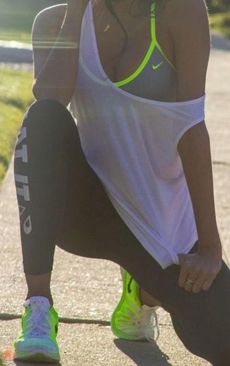 Looking for the Perfect Nike Pro Shirt Women Love: 15 Must-Have Features You