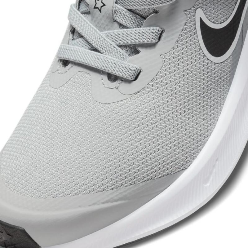 Looking for the Perfect Nike Running Shoe for Kids: Discover the Amazing Nike Star Runner