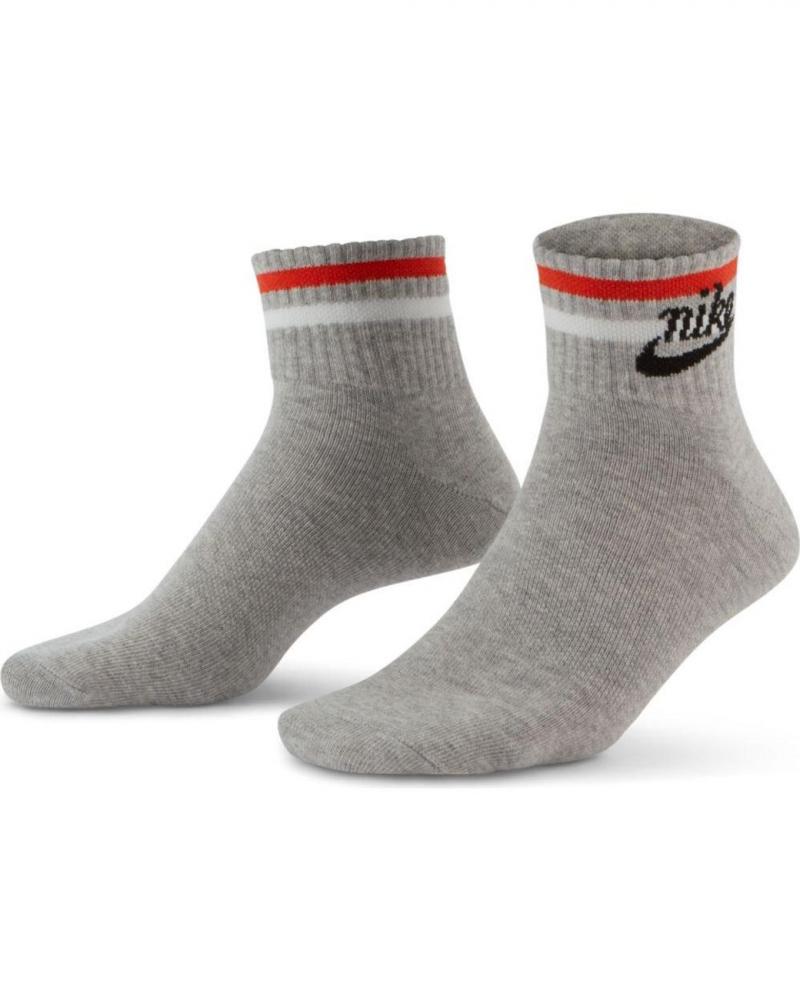 Looking for The Perfect Nike Socks: Here are 15 Ways Gray and Black Nike Ankle & Crew Socks Can Complete Your Outfit This Year