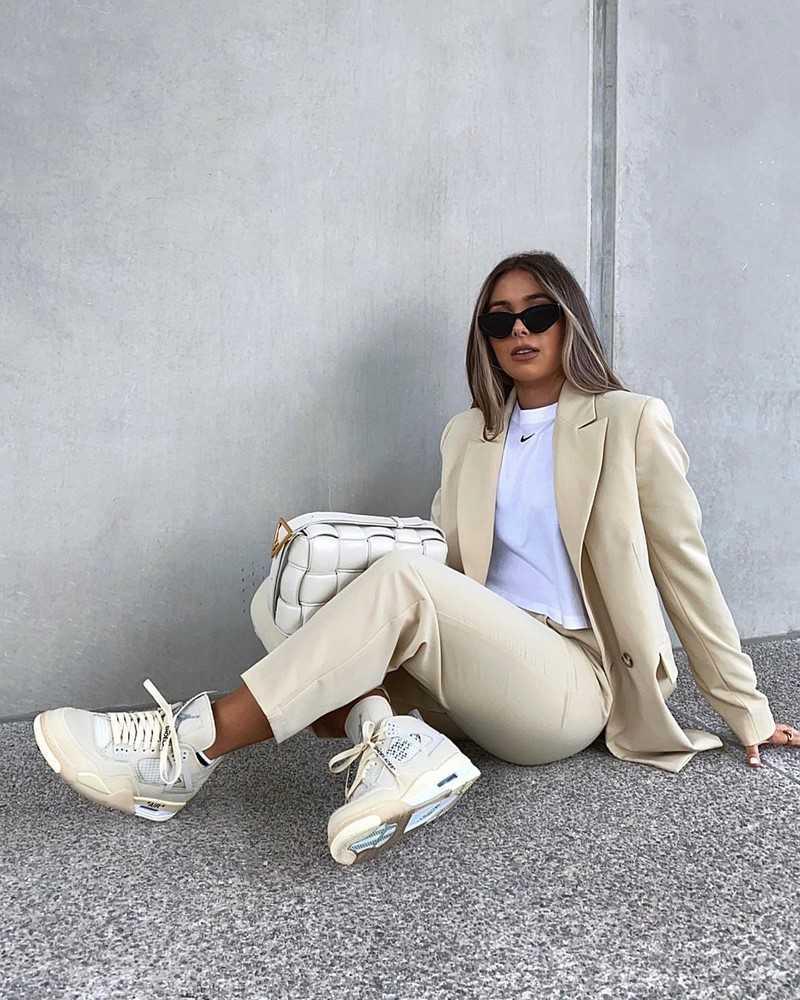 Looking for The Perfect Nike Sweater for Women in 2023. 15 Must Haves