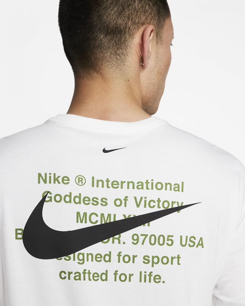 Looking for the Perfect Nike Top for Women: How to Choose the Best Long Sleeve Shirt for Your Needs